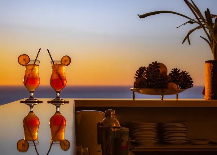 The Clarendon - Bantry Bay