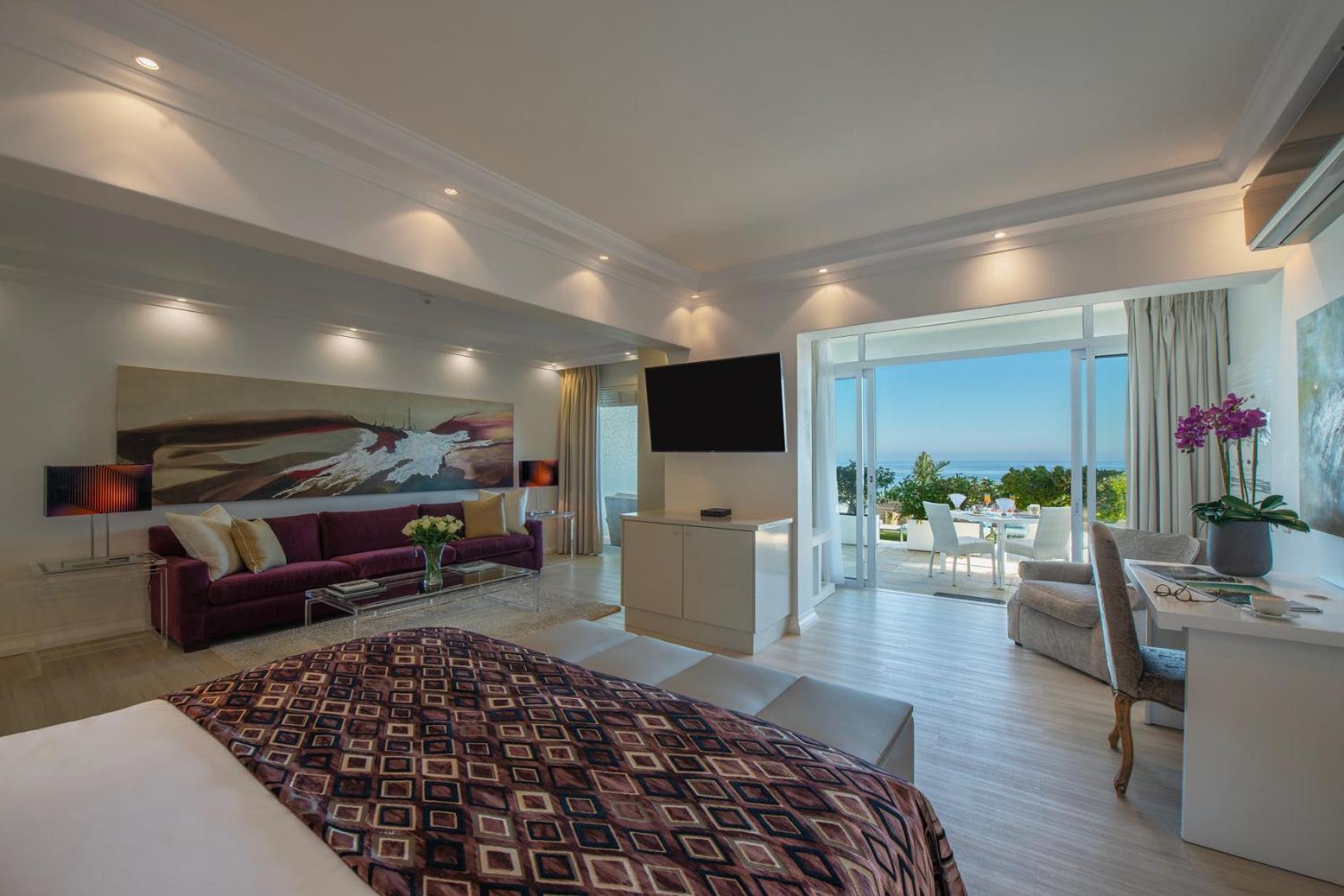 The Clarendon - Bantry Bay